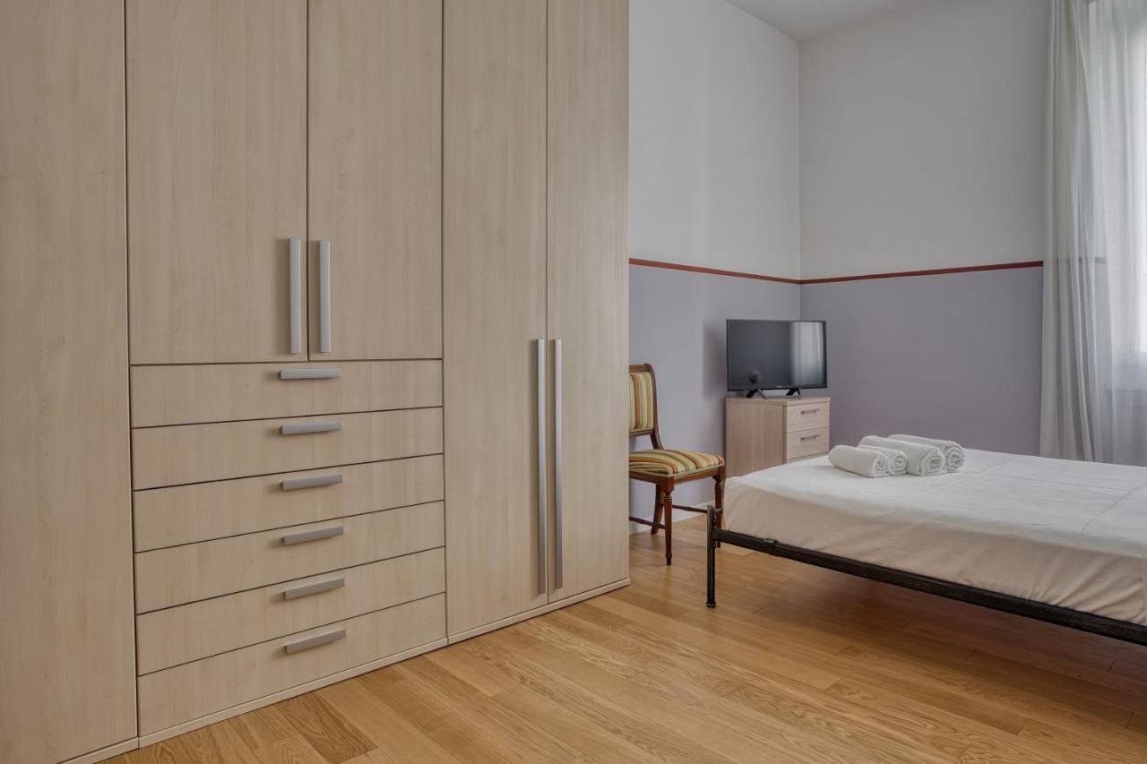 ミラノJoivy Lovely Apt, Easy Access To Centreアパートメント エクステリア 写真